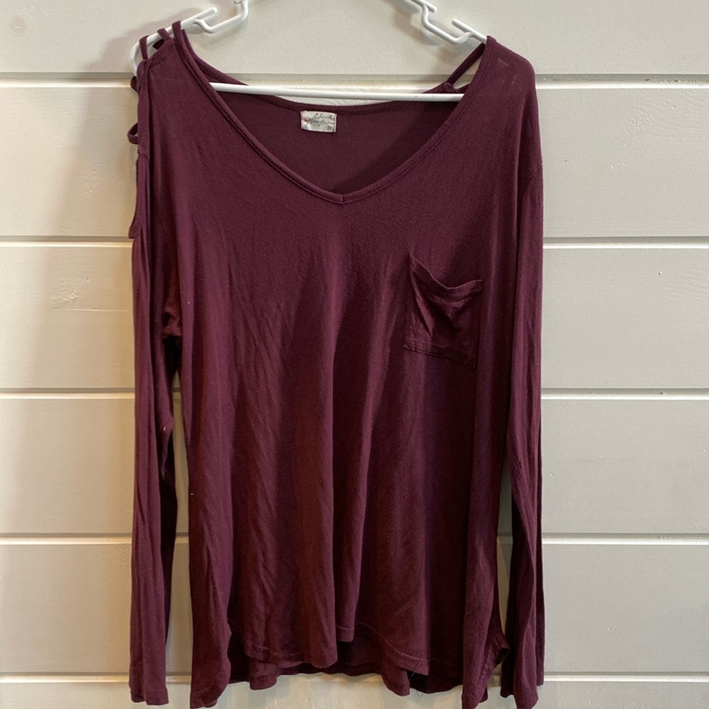 Women’s fitted top